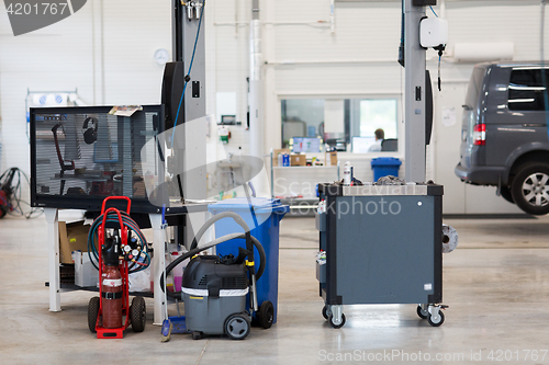 Image of car service station