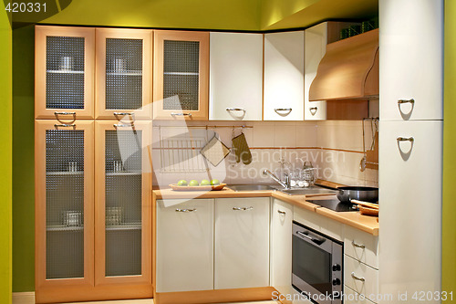 Image of Kitchen right