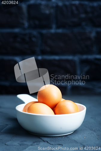 Image of raw eggs