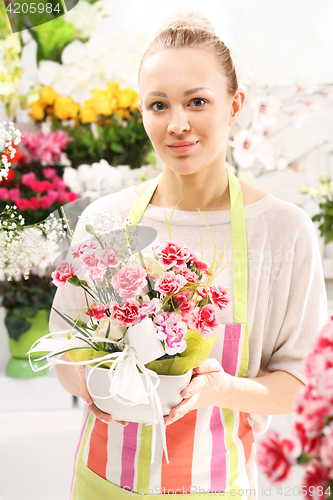 Image of Floral composition on a sponge floristic