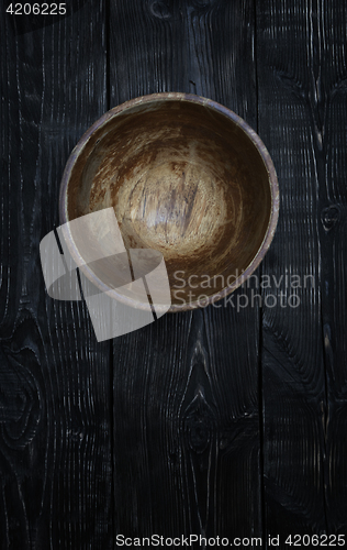 Image of Empty wooden bowl