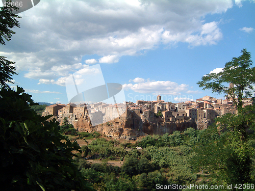 Image of Tuscan hill town