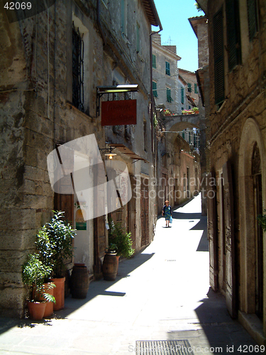 Image of Street in hilltown