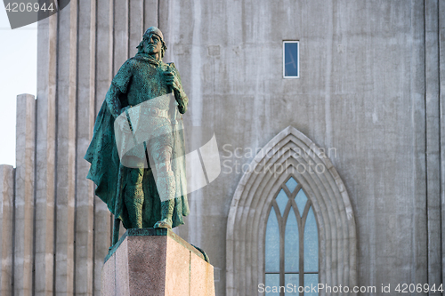 Image of Leifur Eiríksson monument in Reykjavik, Iceland