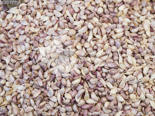 Image of Cloves of garlic at a market