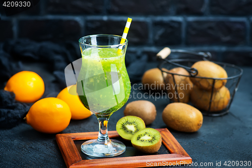 Image of kiwi smoothie