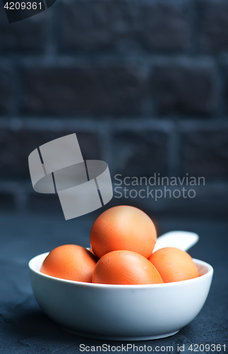 Image of raw eggs