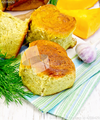 Image of Scones pumpkin with garlic on board