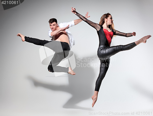 Image of Two people dancing