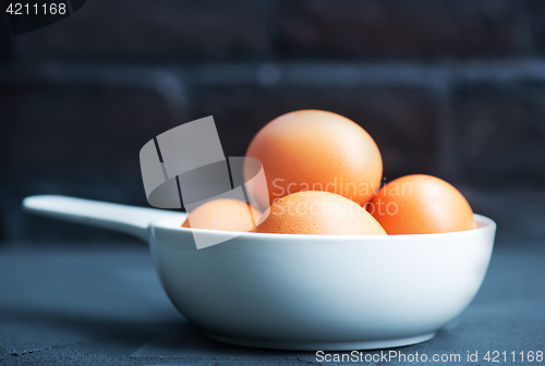 Image of raw eggs