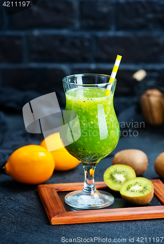 Image of kiwi smoothie