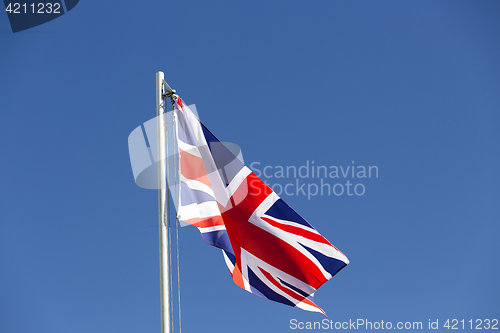 Image of UK flag on a flagpole