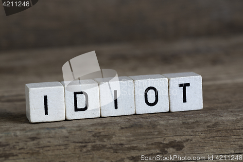 Image of Idiot, written in cubes