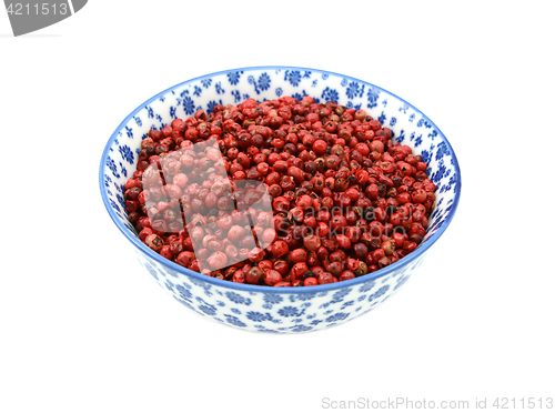 Image of Pink peppercorns in a china bowl 