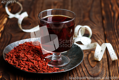 Image of goji and drink