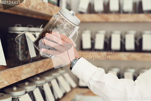 Image of Coffee shop Coffee on the scale, coffee shop A woman buys a cup of coffee in the coffee shop