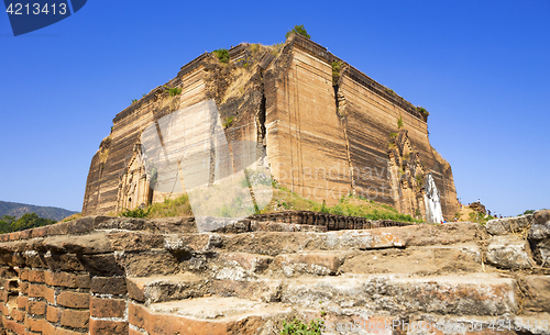 Image of Mingun Pahtodawgyi Temple in Mandalay, Myanmar
