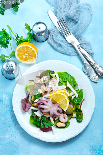 Image of fresh salad