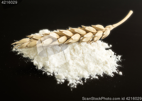 Image of flour with ear