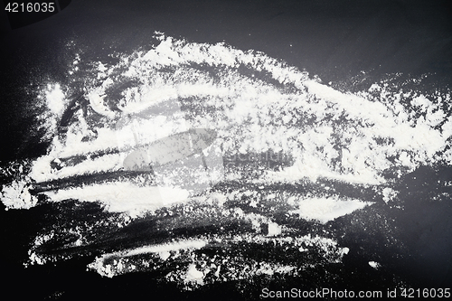 Image of powder on black