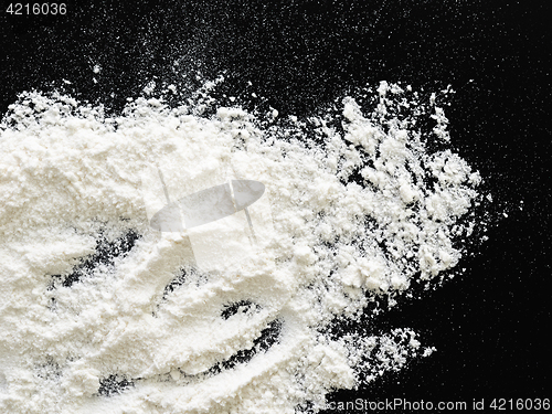 Image of flour on black