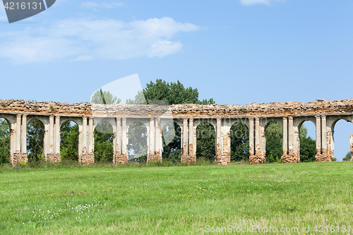 Image of the ruins of an ancient fortress