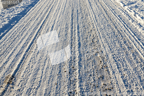 Image of muddy road, winter