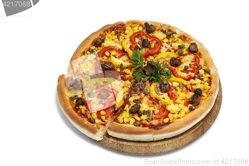 Image of Pizza with corn and mushrooms