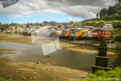 Image of Houses near water