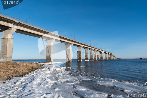 Image of Winter by the bridge