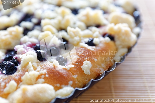 Image of cake with blueberries