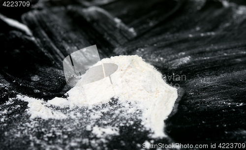 Image of powder(flour) on black