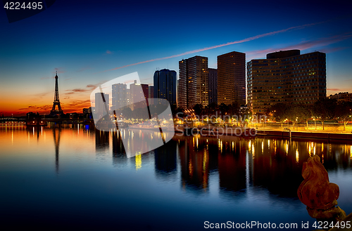 Image of View on night Paris