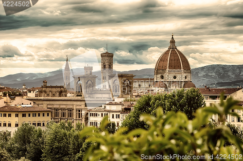 Image of Florence and mountains