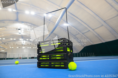 Image of The tennis ball on a tennis court