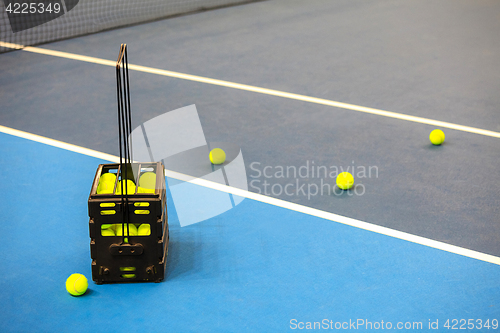 Image of The tennis ball on a tennis court