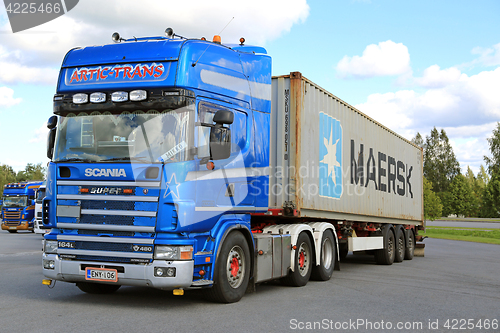 Image of Blue Scania 164L Semi Trailer at Truck Stop