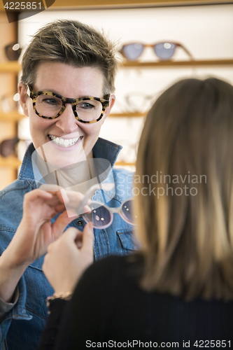 Image of friendly service at the optometry