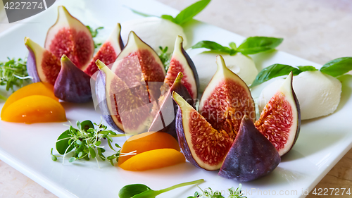 Image of Filled figs with feta cheese