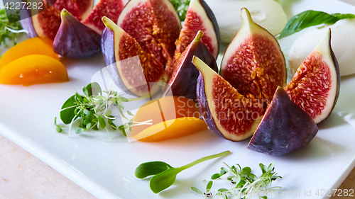 Image of Filled figs with feta cheese