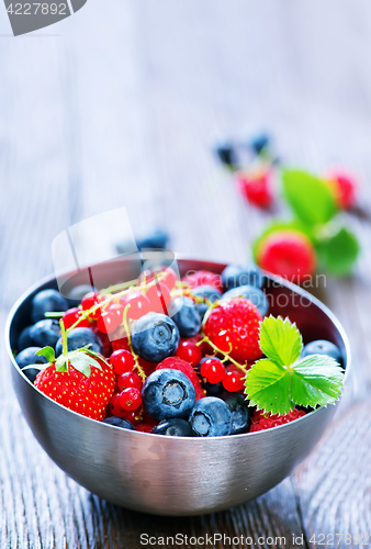 Image of fresh berries