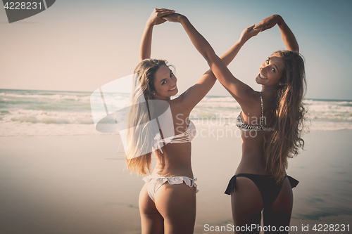 Image of We love beach