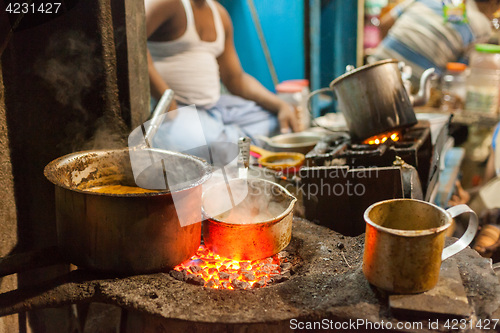 Image of Kolkata street food vendor