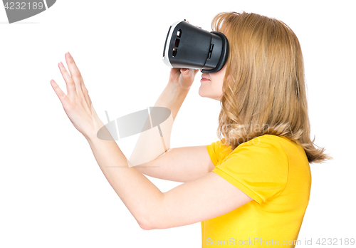 Image of Woman in VR glasses