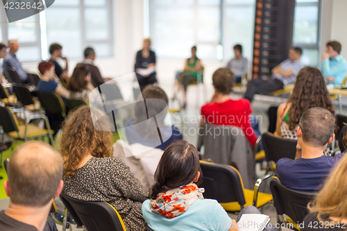 Image of Round table discussion at business and entrepreneurship convention.