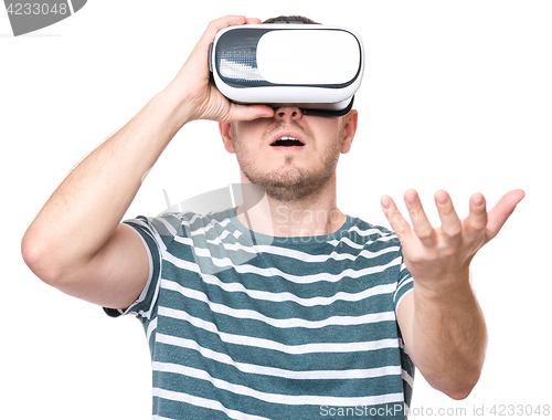 Image of Man in VR glasses