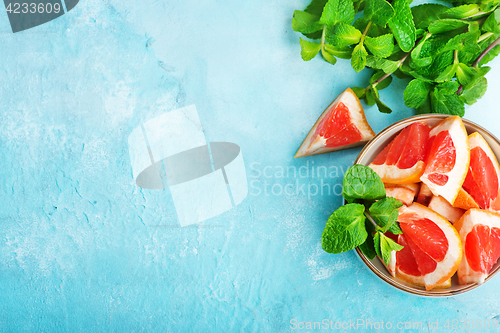 Image of grapefruit and juice