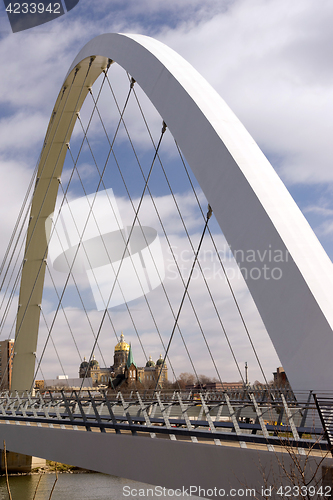 Image of Des Moines Iowa Capital Building Government Pedestrian Bridge