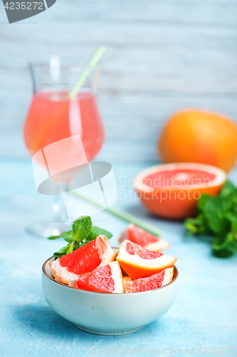 Image of grapefruit and juice