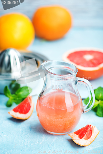 Image of grapefruit and juice